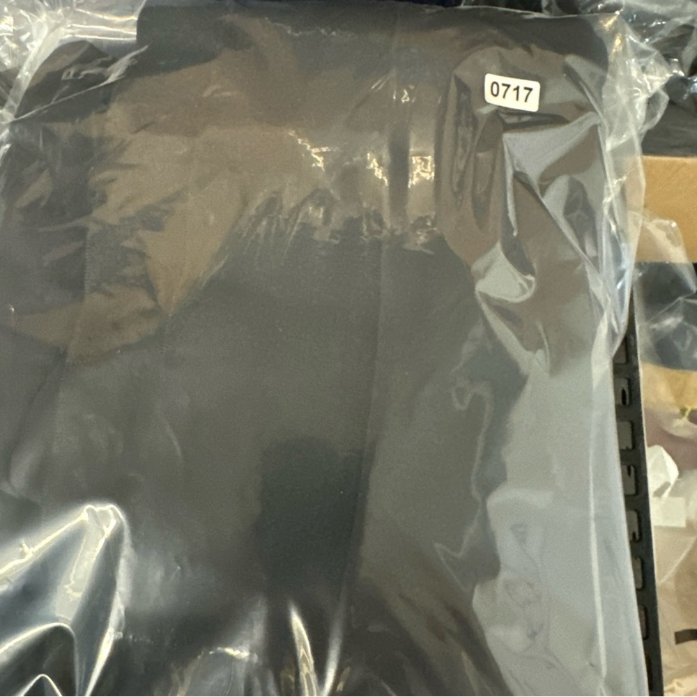 The North Face Women’s Size Large Rain Hoodie Black Jacket - Picture 10 of 10